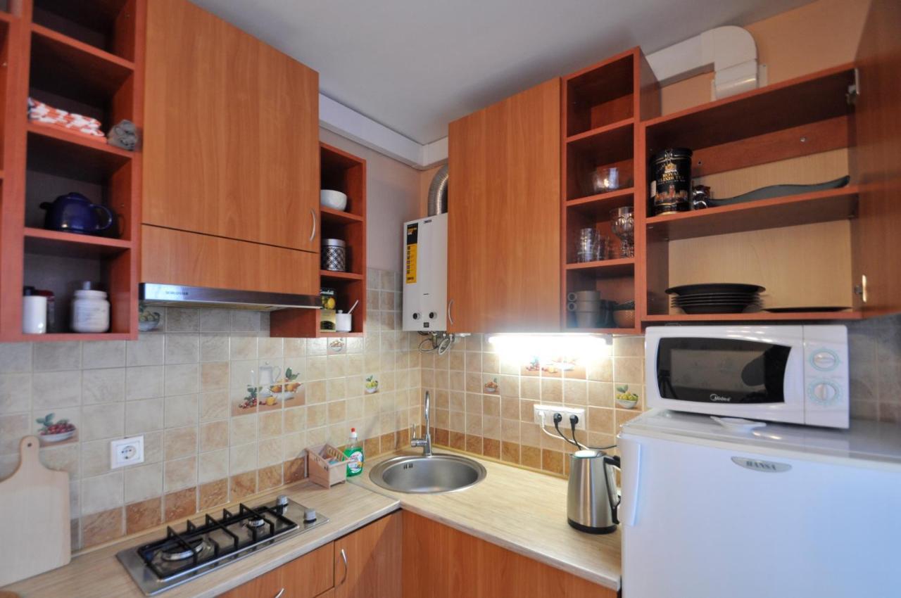 Grafovi Apartments Нарва Экстерьер фото